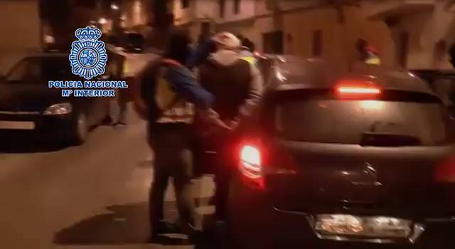 external image 1425942830_948869_35980400_fotograma_9.jpg