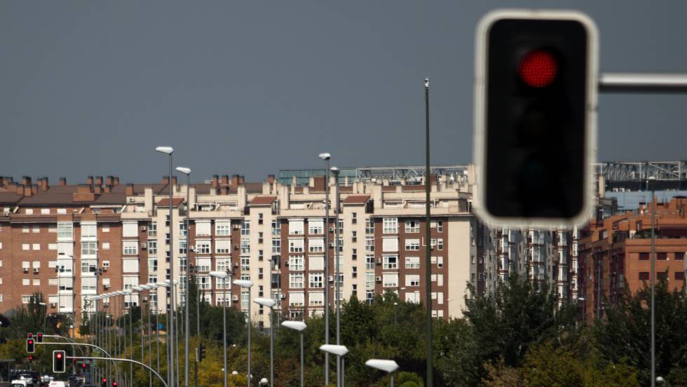 Sánchez planea medidas “coercitivas” contra los dueños de viviendas vacías